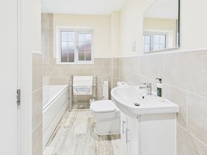 Family Bathroom- click for photo gallery